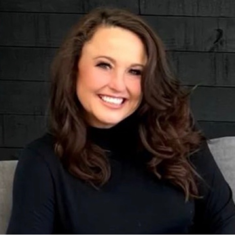 Meet your Posher, Victoria